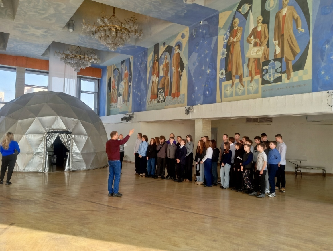 "Притяжение космоса" во Дворце детского (юношеского) творчества