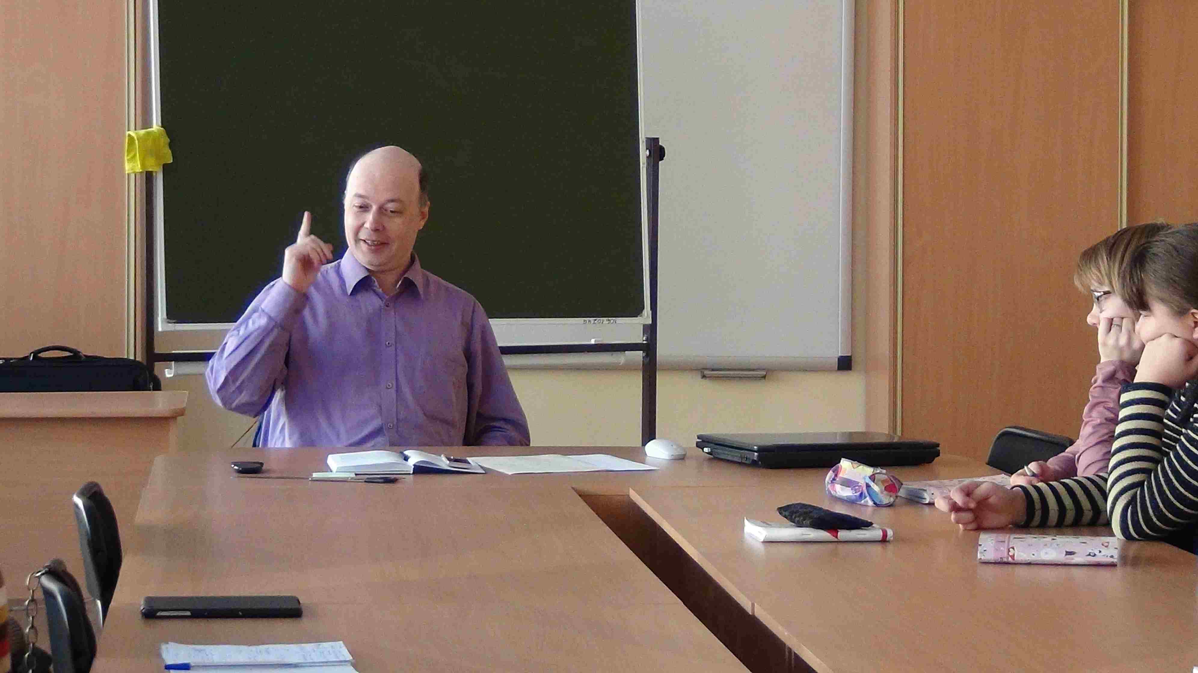 Занятие 3. Очередное открытое занятие по астрономии для учащихся и педагогов состоится 01.02.2014 в 14:40 в СОШ №91, к 304