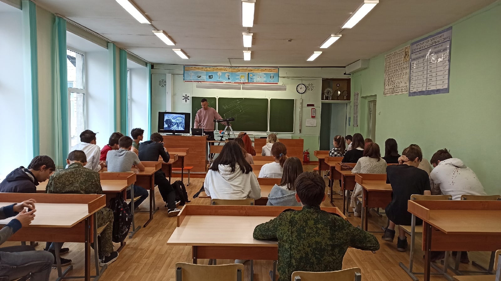 "Школьный астрономический фестиваль" для учащихся МБОУ "Школа Кадетского Движения г. Ижевск"